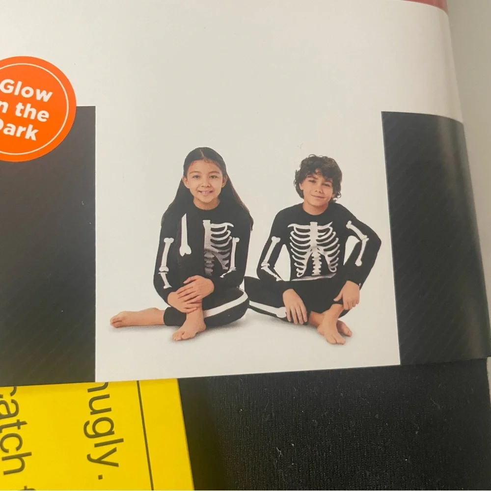Halloween Skeleton Kid's Unisex Pajama Set - Black White Glow In The Dark Size 8 - Picture 3 of 6